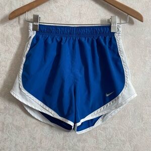 Nike dri fit women's extra small blue / white athletic shorts